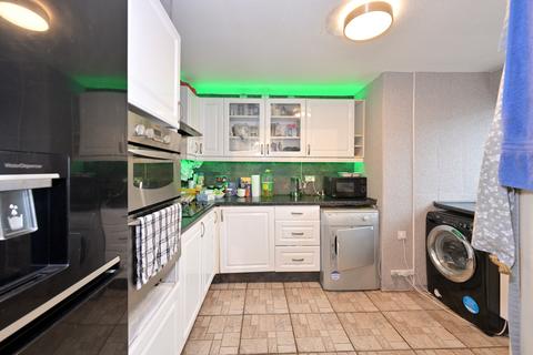 3 bedroom flat for sale, Samuel Street, Preston PR1