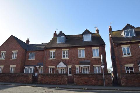 3 bedroom terraced house to rent, 24 The Smithfields