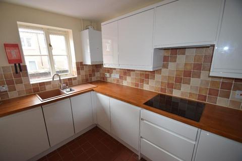 3 bedroom terraced house to rent, 24 The Smithfields