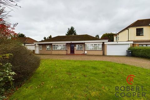 3 bedroom bungalow for sale, Tentelow Lane, Southall, UB2