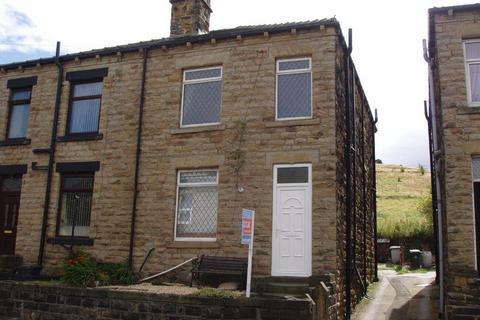 2 bedroom end of terrace house to rent, Commonside, Hanging Heaton, Batley