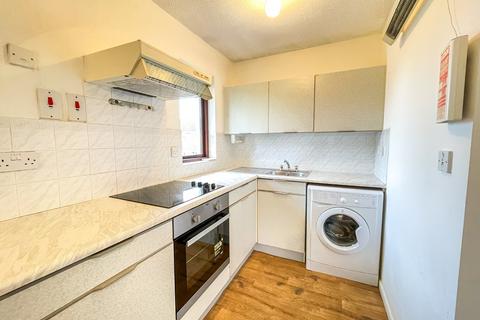 Studio for sale, Haig Gardens, Gravesend, DA12