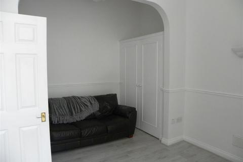 1 bedroom property to rent, Upton Park, Slough