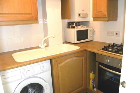 1 bedroom property to rent, Upton Park, Slough