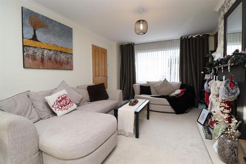 3 bedroom semi-detached house for sale, Thorn Road, Fern Park, TS19 0NN