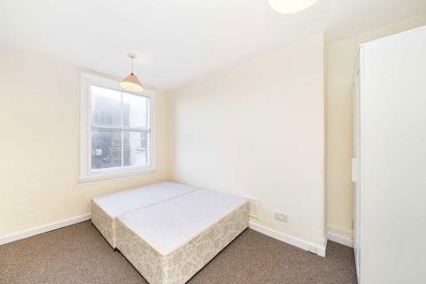 2 bedroom flat to rent, Earls Court Road, London SW5