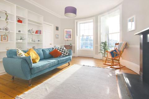 2 bedroom flat for sale, 1 (2F1) Newkirkgate, Leith, Edinburgh, EH6 6AA