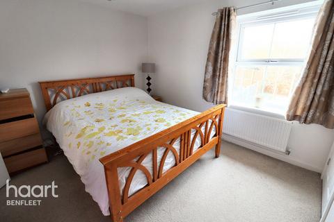 3 bedroom semi-detached house for sale, The Poppies, Benfleet