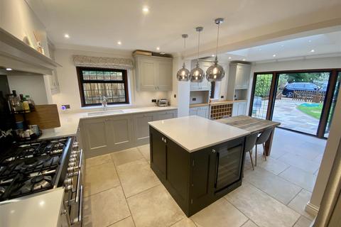 undefined, Gong Hill Drive, Farnham GU10
