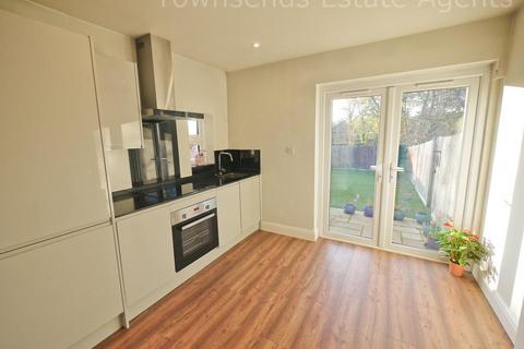 1 bedroom flat for sale, Rofant Road, Northwood HA6