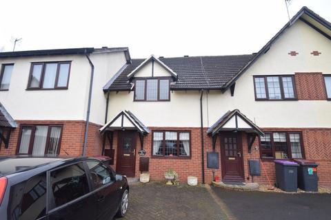 2 bedroom terraced house to rent, 27 The Larches