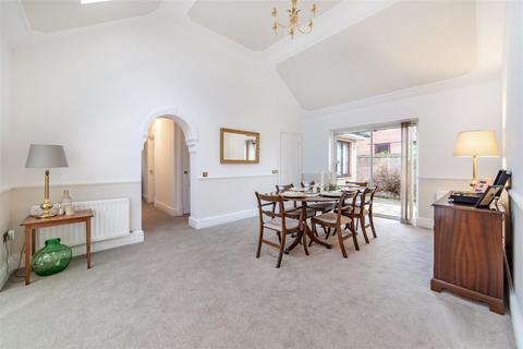 4 bedroom detached bungalow for sale, Middle Drive, Darras Hall NE20