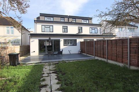 4 bedroom semi-detached house for sale, The Glade, Shirley