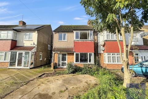 3 bedroom semi-detached house for sale, Blossom Way, West Drayton UB7