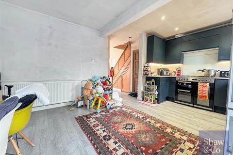 24 Blossom Way, West Drayton, UB7 9HF