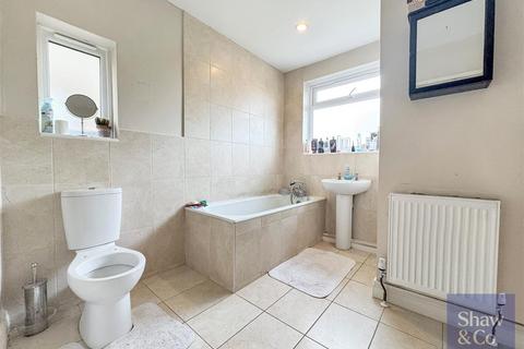 24 Blossom Way, West Drayton, UB7 9HF