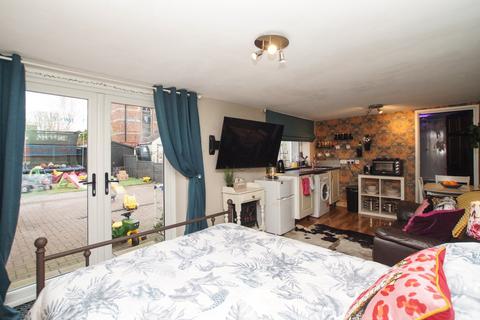 2 Albert Street, Longtown, Carlisle, CA6 5SF