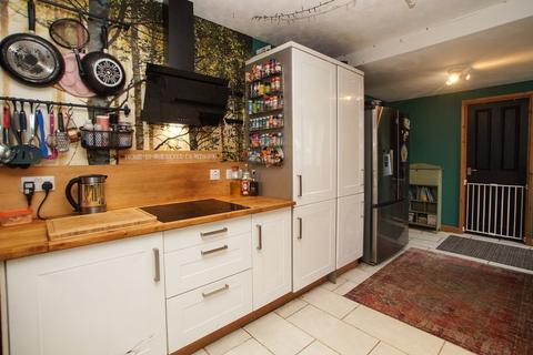 2 Albert Street, Longtown, Carlisle, CA6 5SF