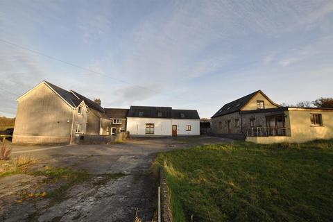 13 bedroom property for sale, Maesybont, Llanelli