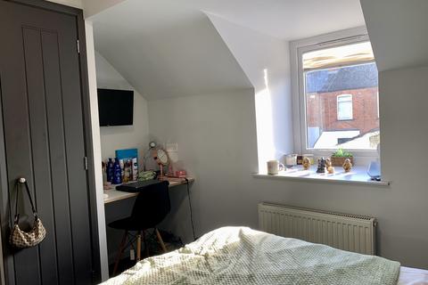 2 bedroom flat to rent, Chelmsford Street, Lincoln LN5