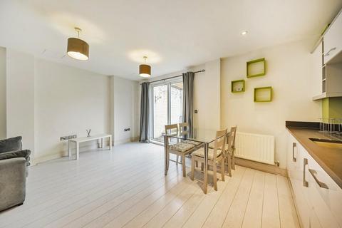 1 bedroom flat for sale, Eltringham Street, Battersea