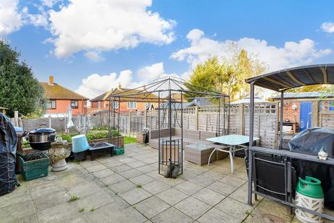 4 bedroom terraced house for sale, The Fairway, Rochester, Kent