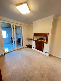 3 bedroom terraced house to rent, Woodstock Road, Wembley HA0