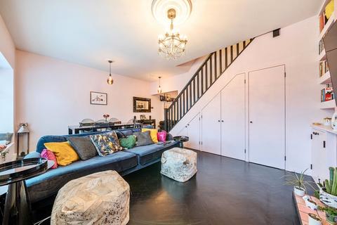 71 Crescent Road, Kingston Upon Thames, KT2 7RE
