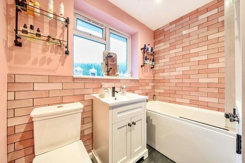 71 Crescent Road, Kingston Upon Thames, KT2 7RE