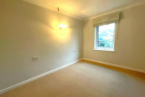 1 bedroom retirement property to rent, Winchester City Centre