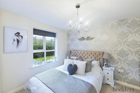 2 bedroom apartment for sale, Harrow Close, Addlestone, Surrey, KT15