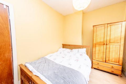 2 bedroom terraced house for sale, Dobson Terrace, Leeds