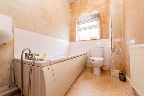 7 Dobson Terrace, Leeds, LS11 5PB