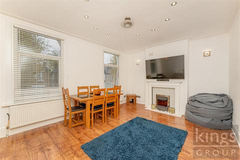 3 bedroom flat for sale, Carisbrooke Road, Walthamstow