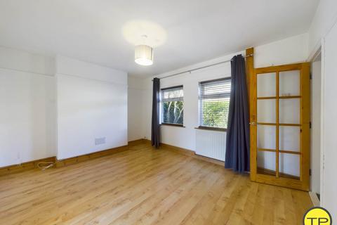 2 bedroom end of terrace house to rent, Willesden Avenue, Cambridgeshire PE4