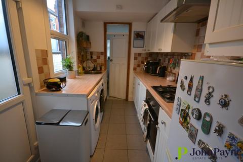 2 bedroom end of terrace house to rent, Mayfield Road, Earlsdon, Coventry, West Midlands, CV5