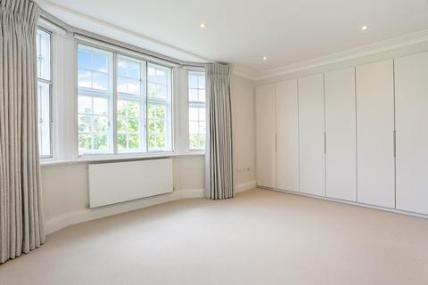 3 bedroom flat to rent, Sloane Street, London, SW1X