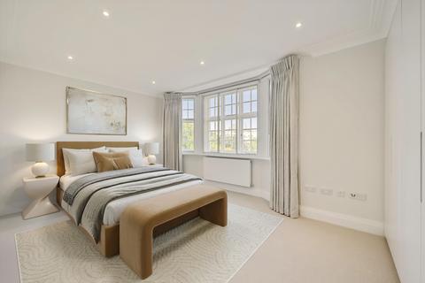 3 bedroom flat to rent, Sloane Street, London, SW1X