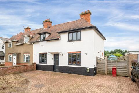 3 bedroom semi-detached house for sale, Gainsborough Road, Uppingham