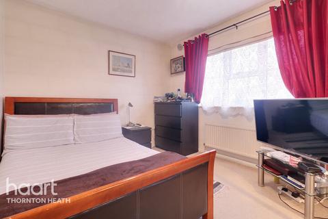 2 bedroom semi-detached house for sale, Waterfield Gardens, London