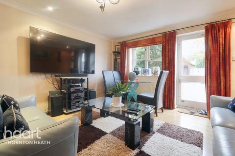 2 bedroom semi-detached house for sale, Waterfield Gardens, London