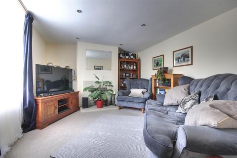 3 bedroom terraced house to rent, The Waits, St. Ives