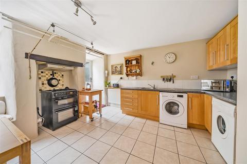 undefined, Broadstone, Dartmouth