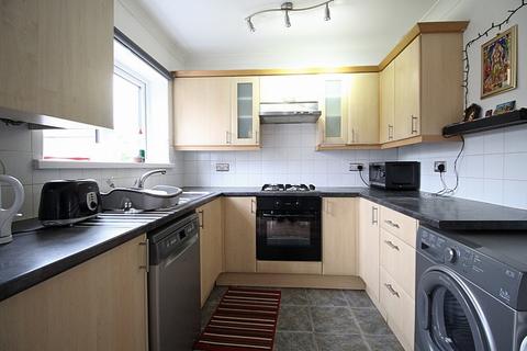 3 bedroom semi-detached house to rent, Ashridge Way,  Sunbury, TW16