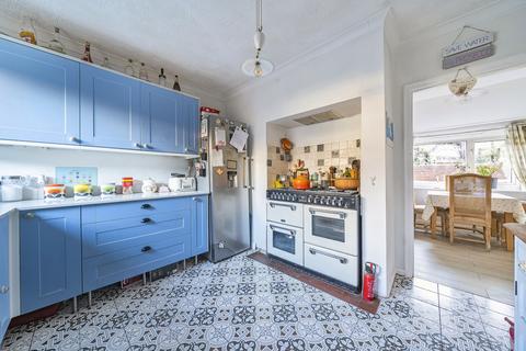 26 Limes Road, Folkestone, CT19 4AU