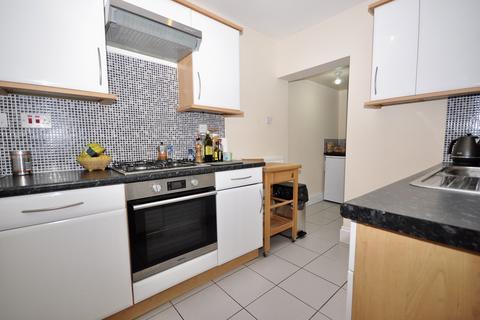 2 bedroom terraced house for sale, Gordon Road