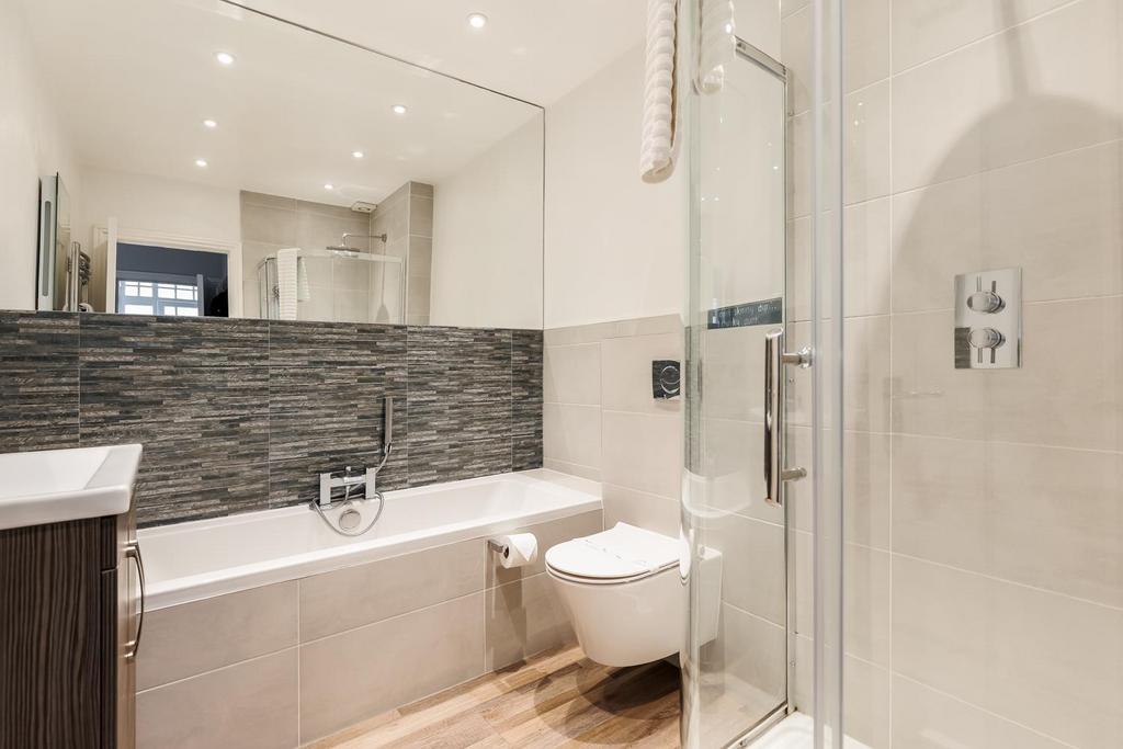 Flat1,9 Kingsbridge Road-19web72.jpg