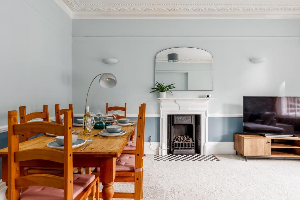 Flat1,9 Kingsbridge Road-23web72.jpg