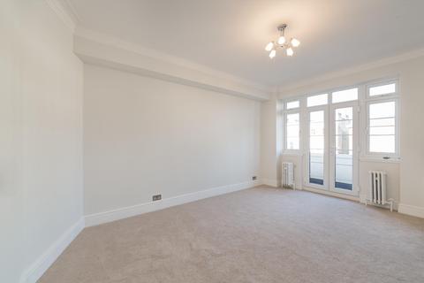 1 bedroom flat for sale, Chatsworth Court, Pembroke Road, London, W8