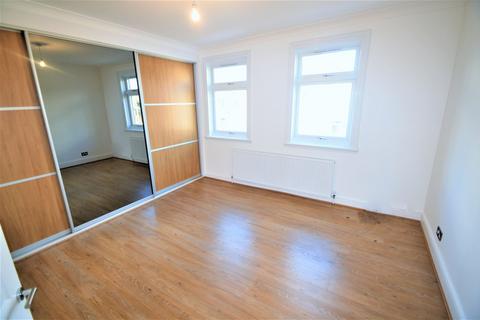 2 bedroom flat to rent, Surrey Road, London, IG11